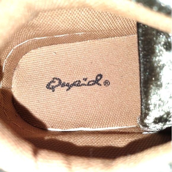 Qupid Reba Retro Inspired Green Velvet Fashion Sneaker Size 5.5 - Picture 9 of 9